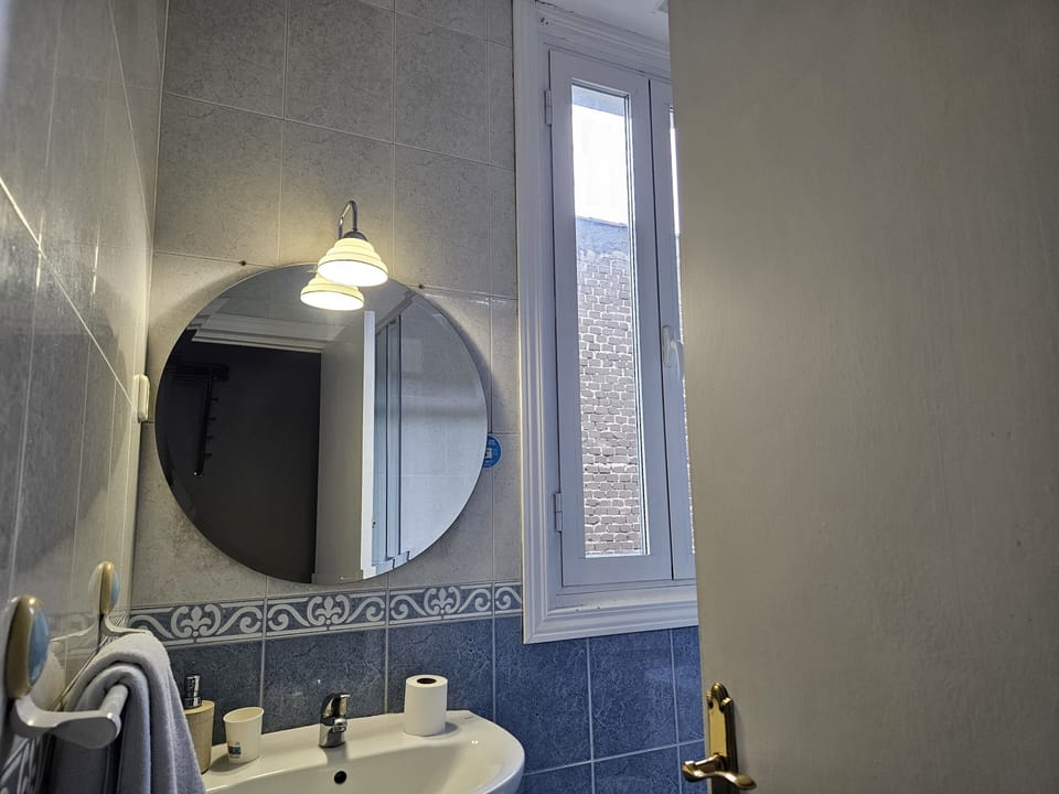 Standard Double or Twin Room, Non Smoking, Patio | Bathroom | Towels, toilet paper