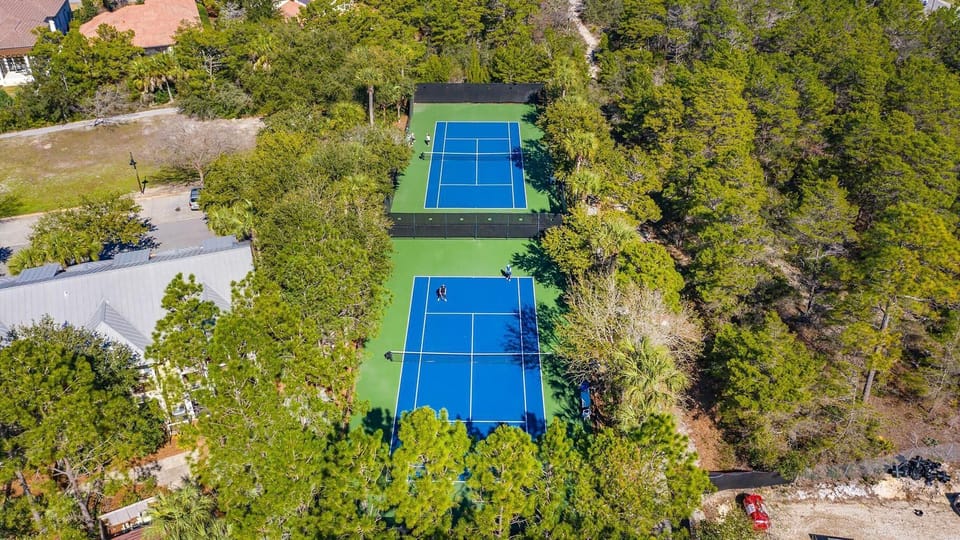 Condo, Multiple Beds (Gulf Place Caribbean 413- Aqua Vista ) | Sport court