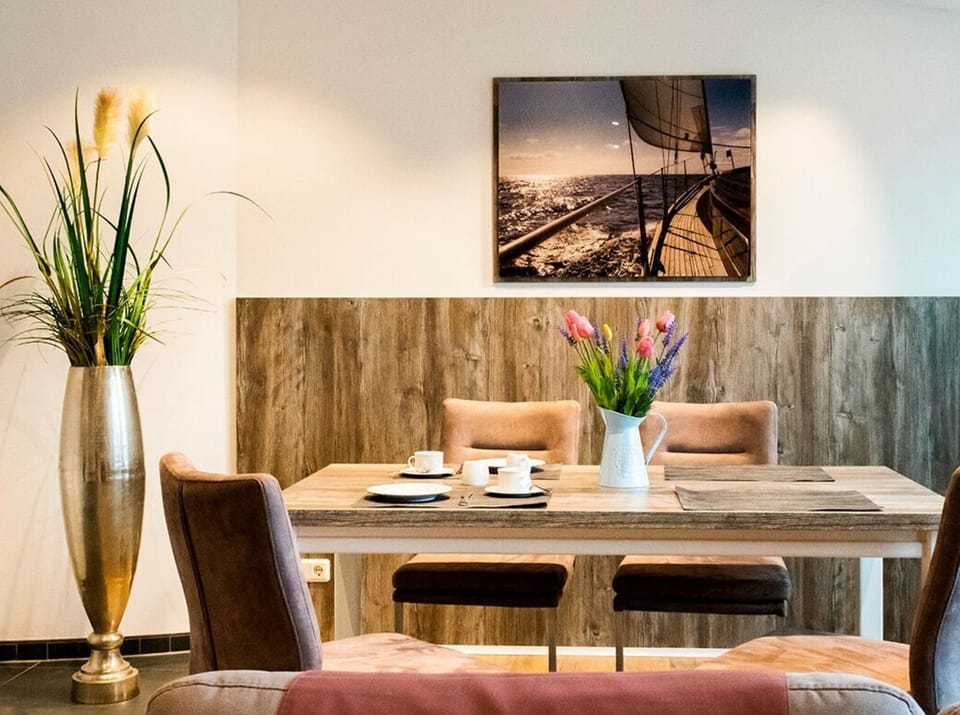 House | Dining
