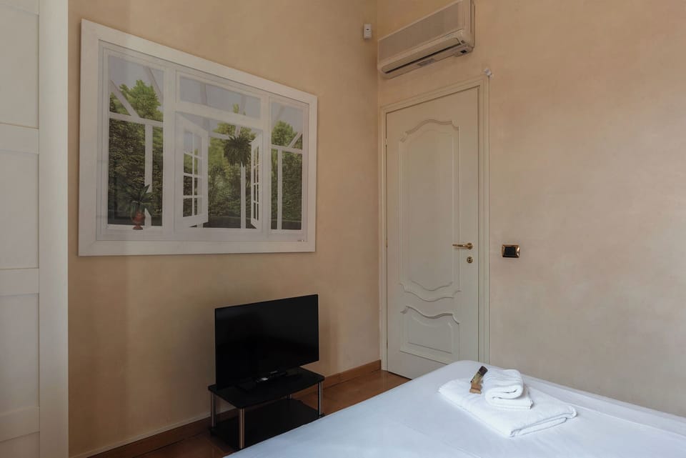 Apartment, 3 Bedrooms, 2 Bathrooms, River View | 3 bedrooms, laptop workspace, iron/ironing board, WiFi (free)