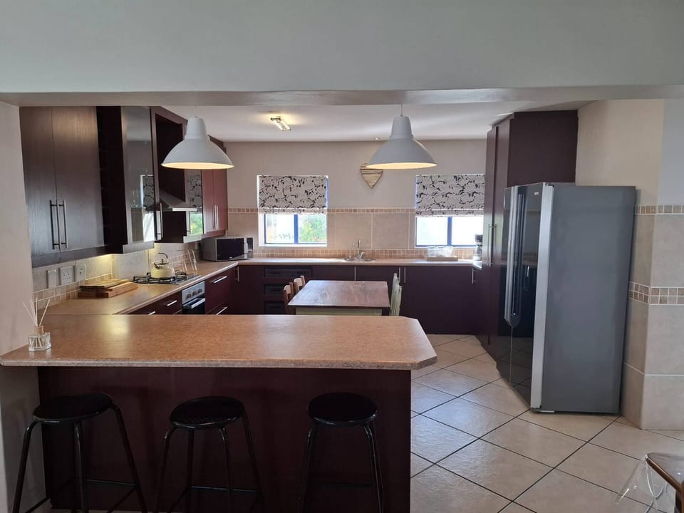 House, 4 Bedrooms, Smoking, Garden View | Interior