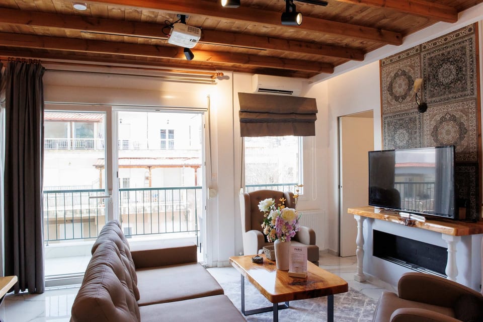 House | 2 bedrooms, desk, Internet
