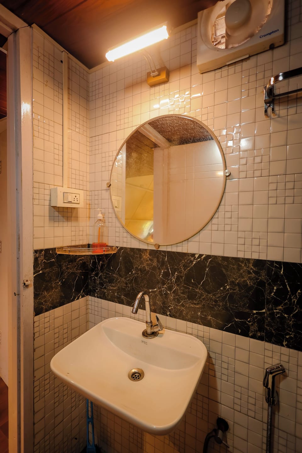Cottage, Balcony, Garden View | Bathroom | Shower