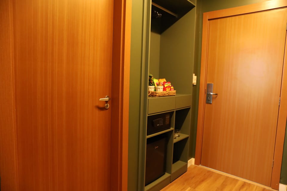 Superior Double Room, City View | In-room safe, laptop workspace, blackout drapes, soundproofing