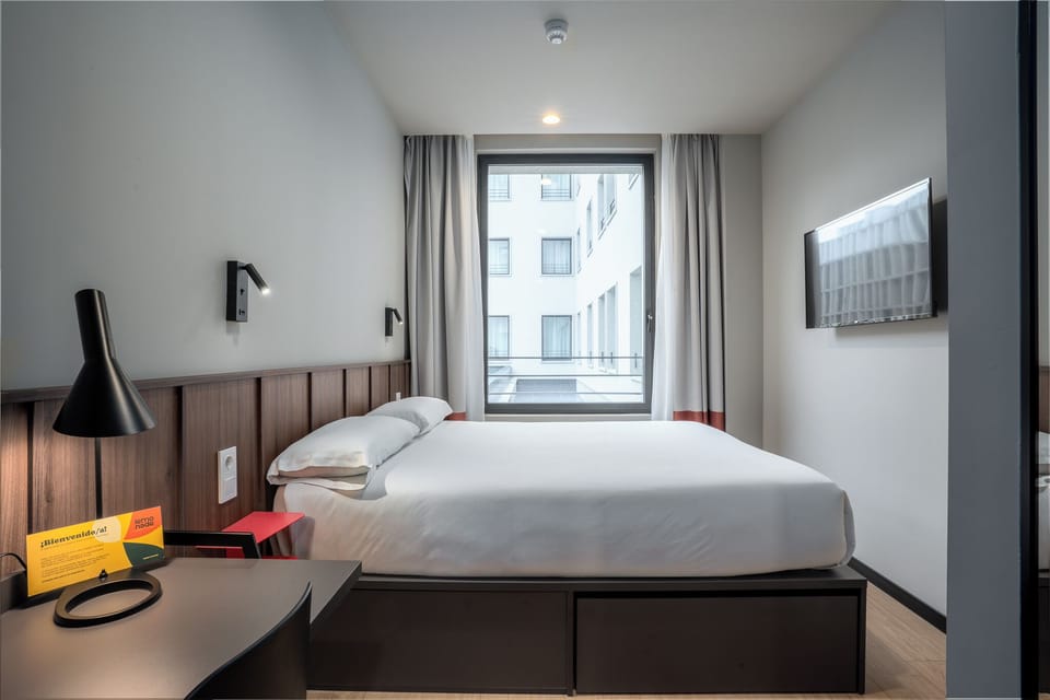 Premium Double Room | Desk, laptop workspace, free WiFi, bed sheets