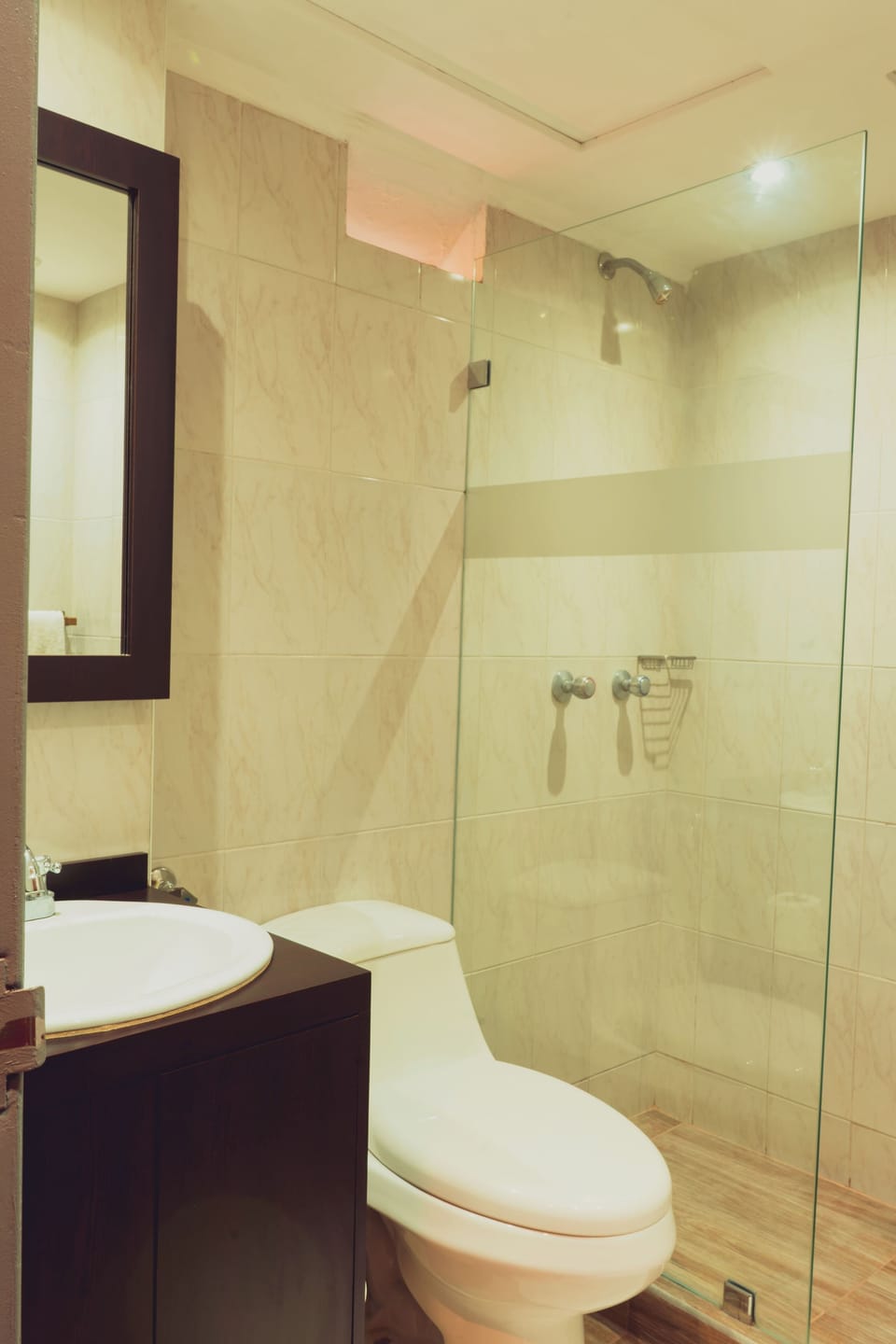 Premier Room | Premium bedding, down comforters, memory foam beds