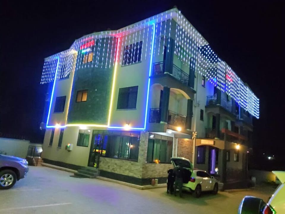 Double or Twin Room, Balcony, City View | In-room dining