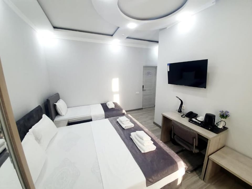 Soundproofing, WiFi (free)