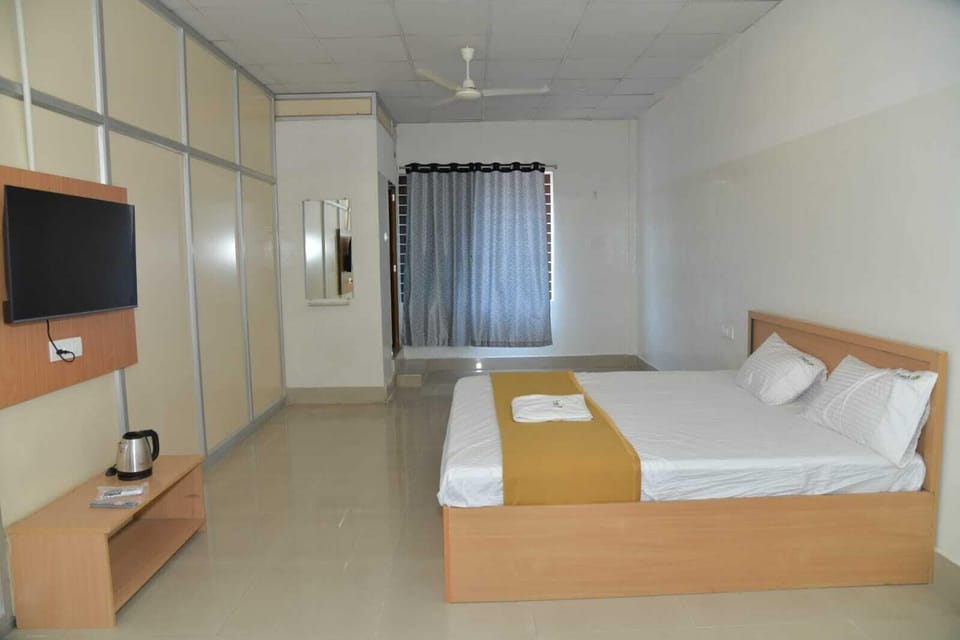 Deluxe Double Room | Free WiFi