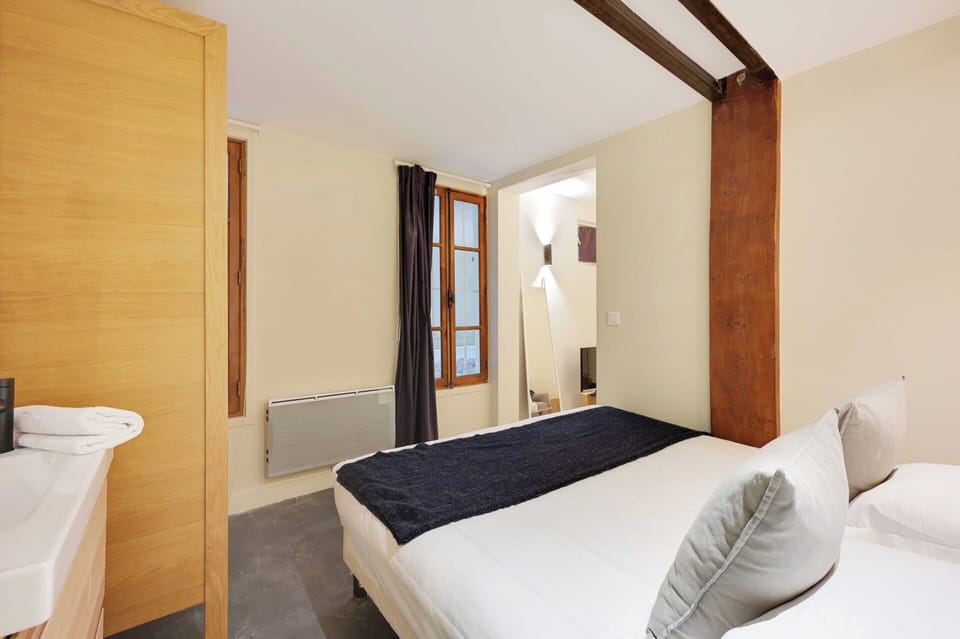 Apartment | 1 bedroom, bed sheets