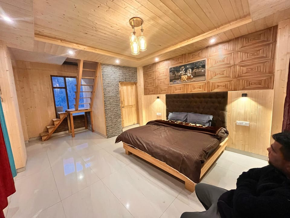 Deluxe Twin Room, Balcony, Mountain View | Free WiFi