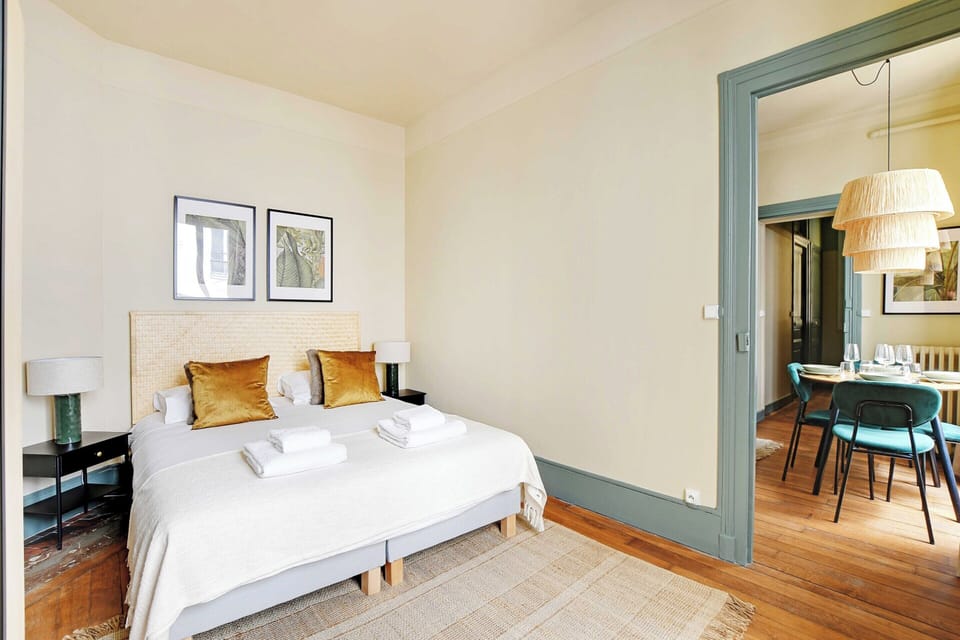 Apartment | 1 bedroom, laptop workspace, iron/ironing board, bed sheets