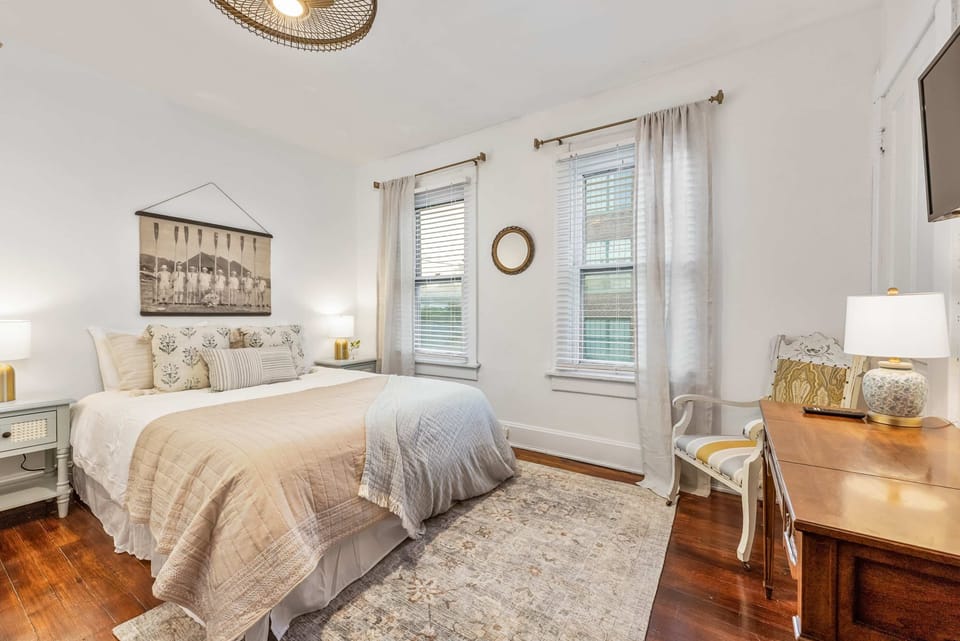 Townhome, 2 Queen Beds, Kitchen, Garden View (German Charm 1) | 2 bedrooms, individually decorated, individually furnished, desk