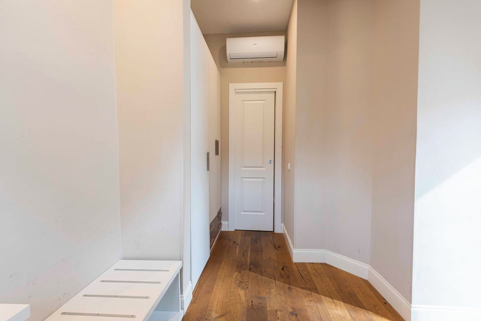 Comfort Duplex, Balcony | 2 bedrooms, iron/ironing board, free WiFi