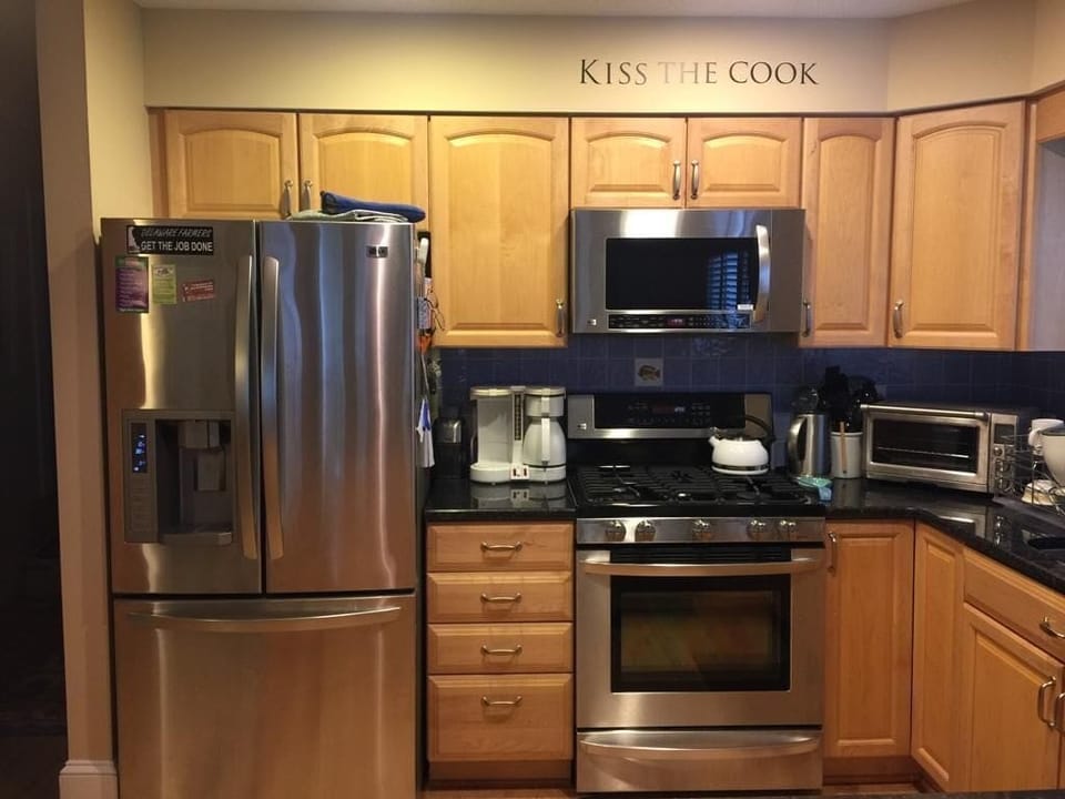 House, Multiple Beds, Patio, Garden View | Private kitchen | Coffee/tea maker