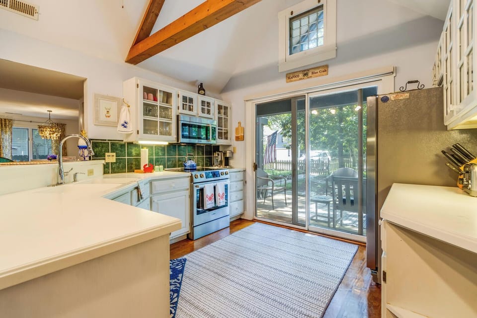 House, Multiple Beds, Balcony, Garden View | Private kitchen | Coffee/tea maker