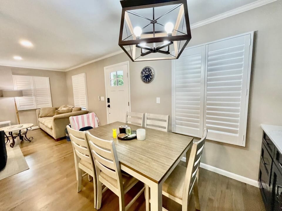 House, Multiple Beds, Patio, Garden View | 6 bedrooms, individually decorated, individually furnished