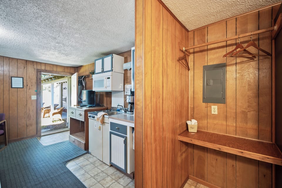 Private kitchenette