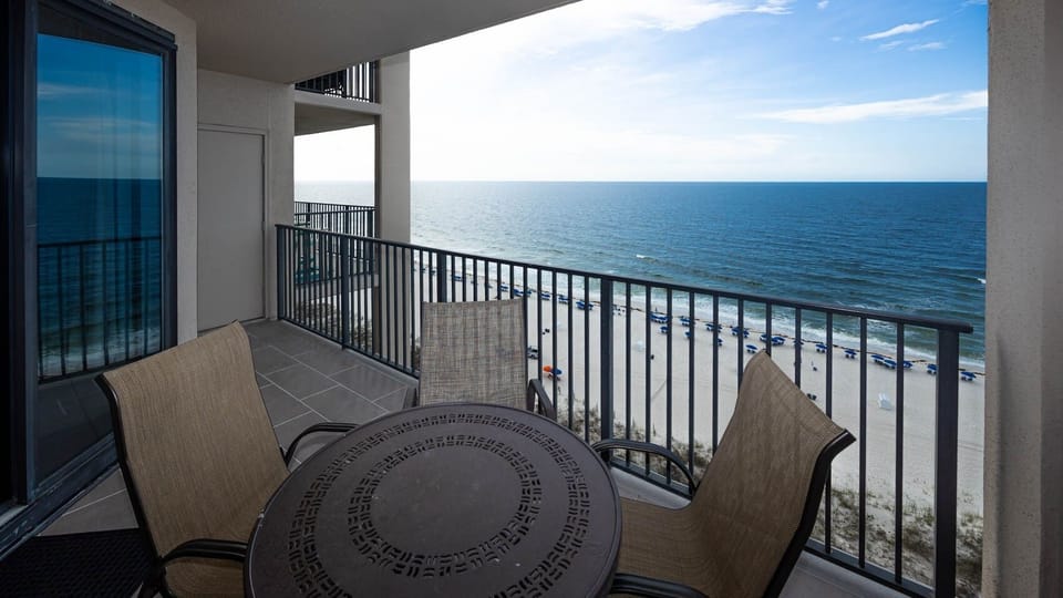 Condo, 1 Bedroom | Property grounds