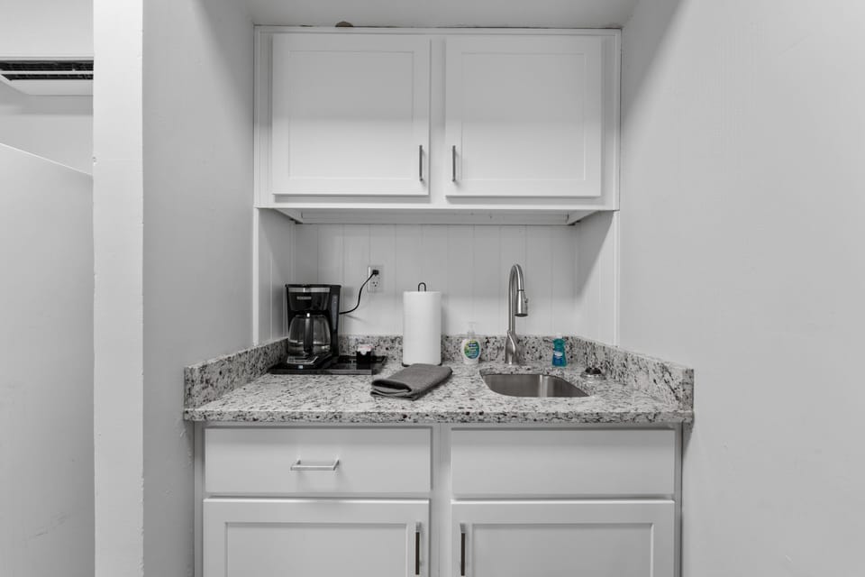 Condo, 1 Bedroom | Interior