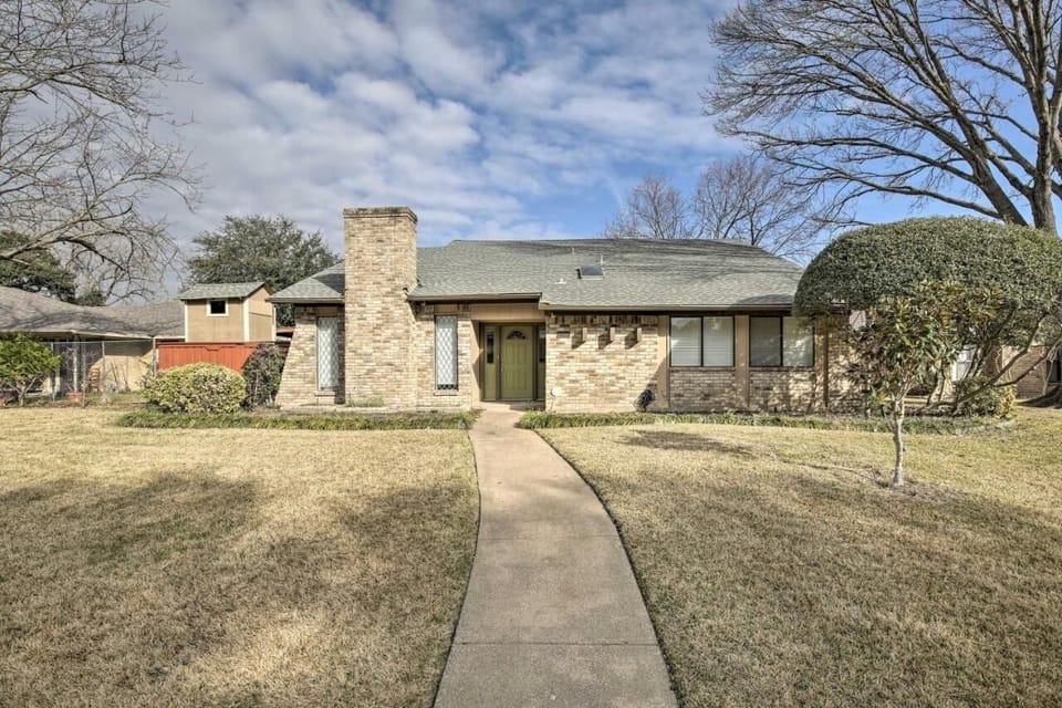 House, 5 Bedrooms | Exterior