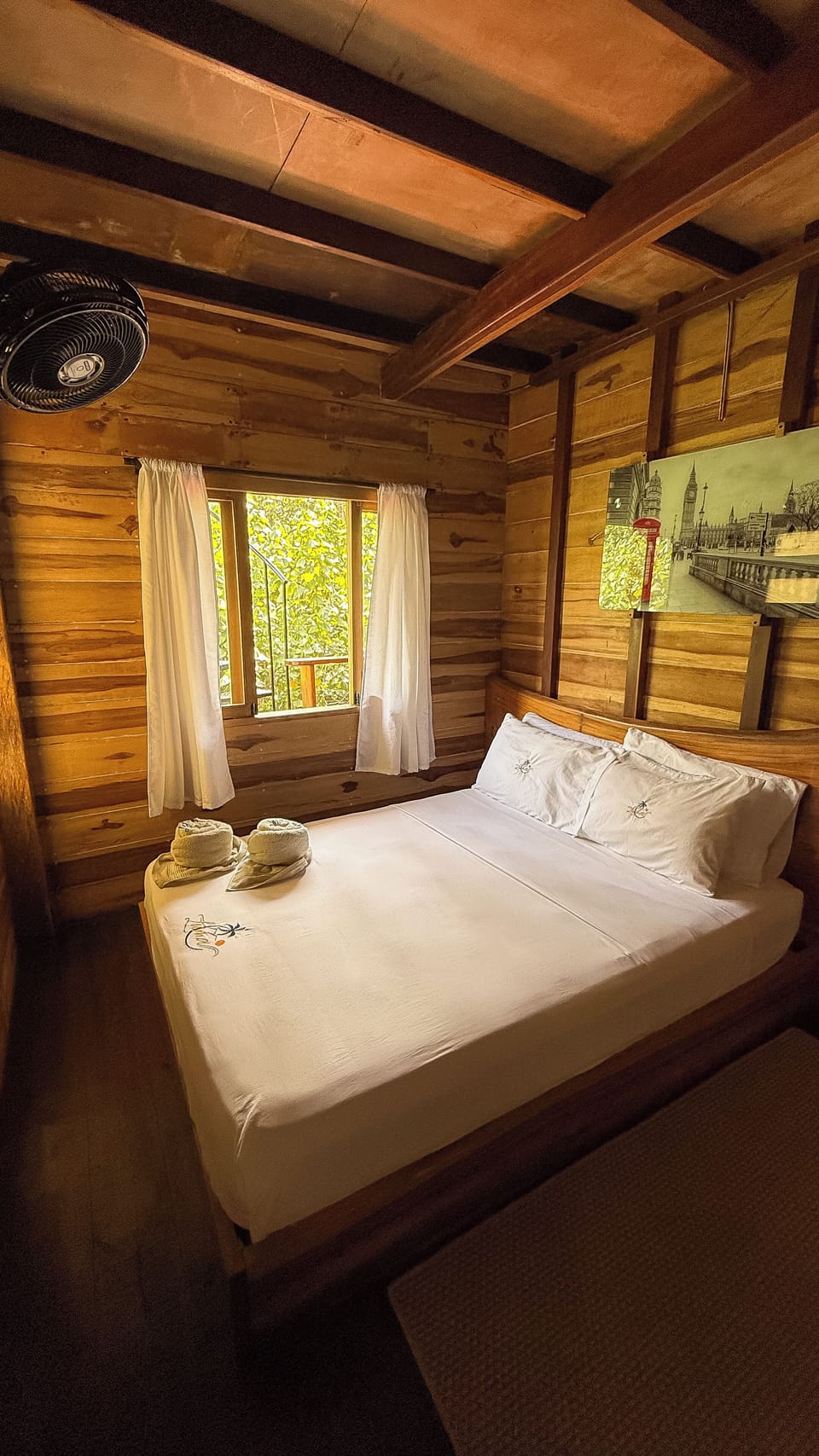 Deluxe Double Room, Hill View | Egyptian cotton sheets, premium bedding, WiFi (free), bed sheets
