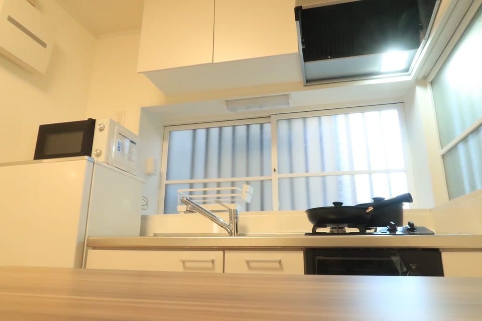 Comfort House, 3 Bedrooms, Non Smoking | Private kitchen | Fridge, microwave, stovetop, coffee/tea maker