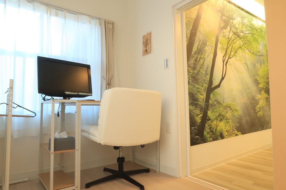 Comfort House, 3 Bedrooms, Non Smoking | 3 bedrooms, down comforters, individually decorated