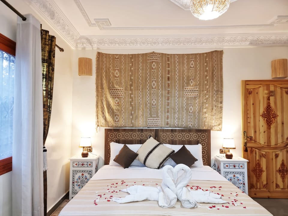 Luxury Double or Twin Room, Garden View | Premium bedding, in-room safe, individually decorated, blackout drapes