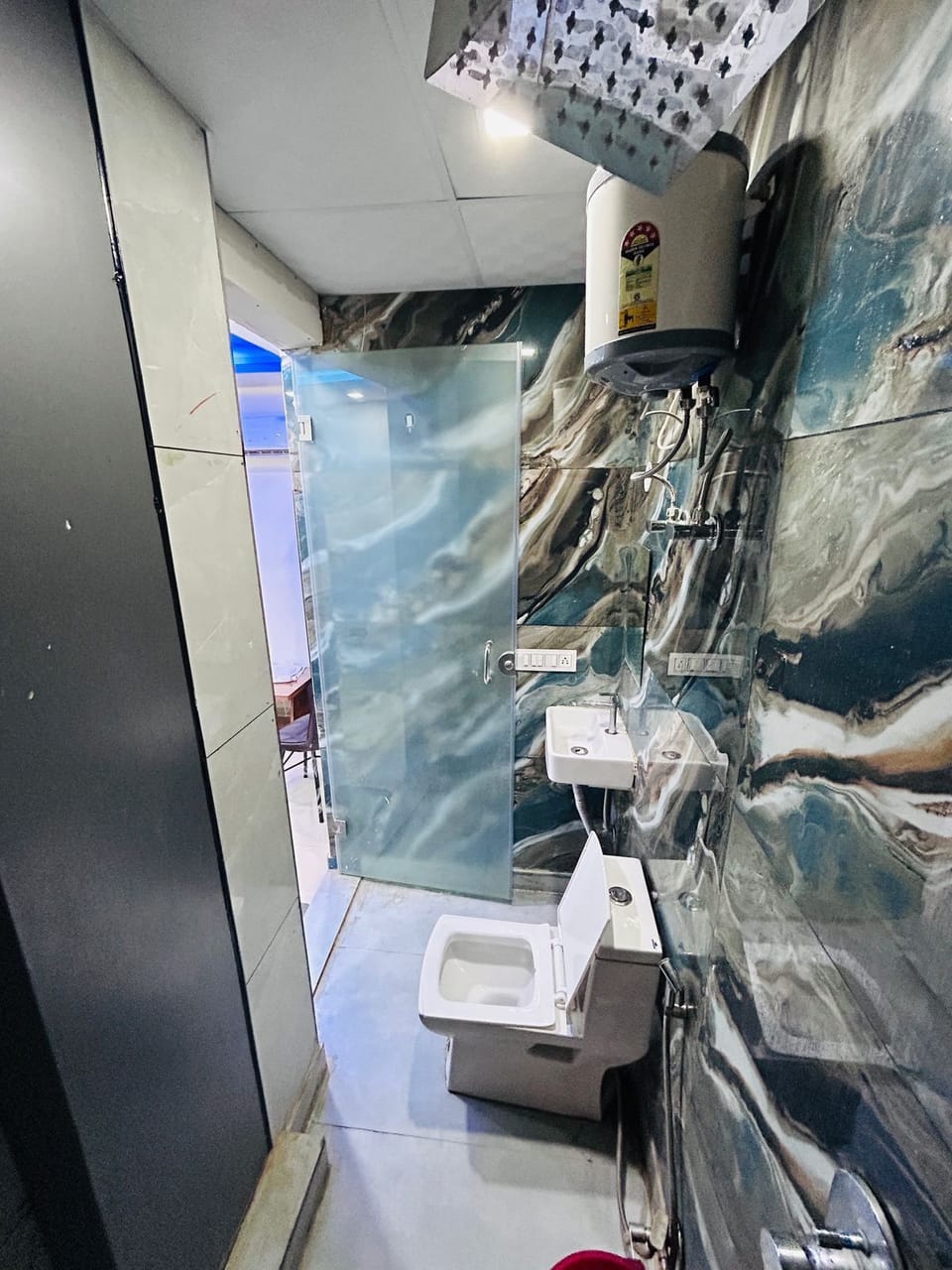 Deluxe Double Room, City View | Bathroom | Shower, bathrobes, towels, soap