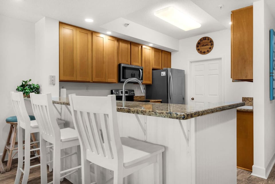 Condo, Multiple Beds (Navarre Beach Regency 310 - Sea Turtl) | Private kitchen | Oven, toaster