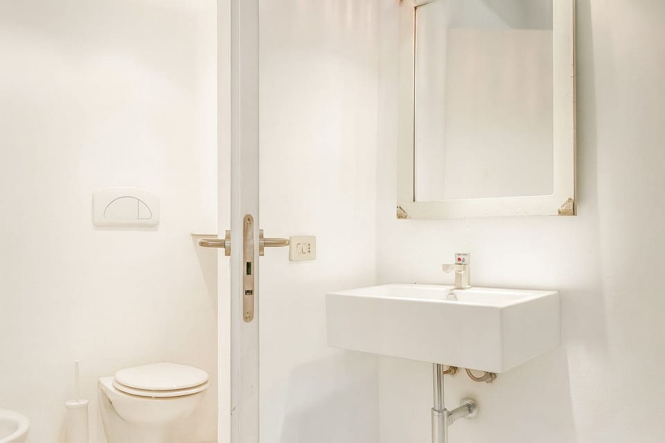 Apartment | Bathroom | Shower