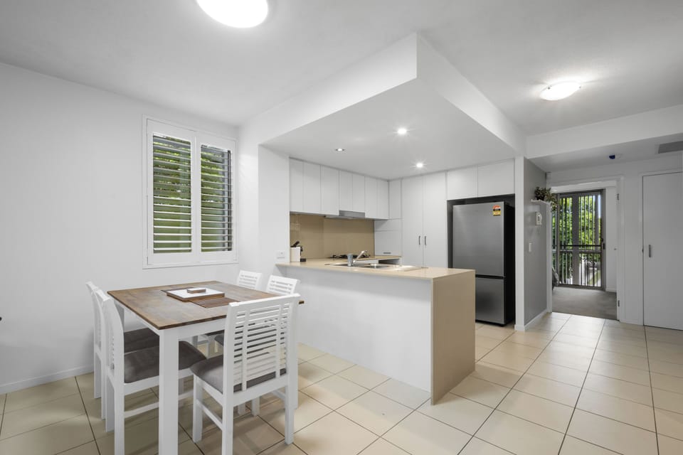 Apartment, 3 Bedrooms, Pool View | Private kitchen | Coffee/tea maker, electric kettle, toaster, cleaning supplies