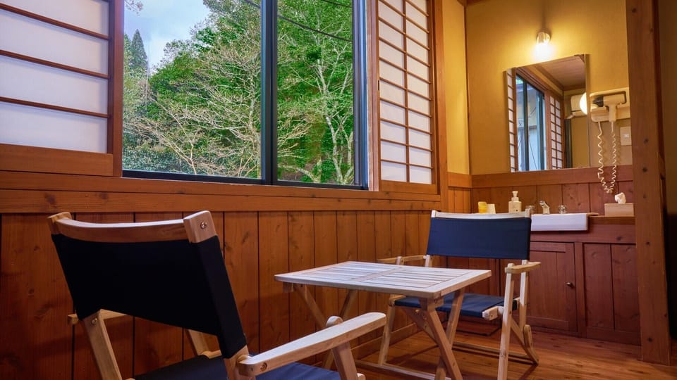Standard Twin Room, Non Smoking | In-room safe, free wired internet, bed sheets