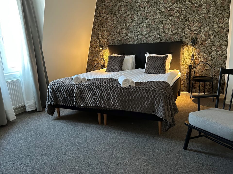 Double Room, Lake View | Desk, laptop workspace, WiFi (free)