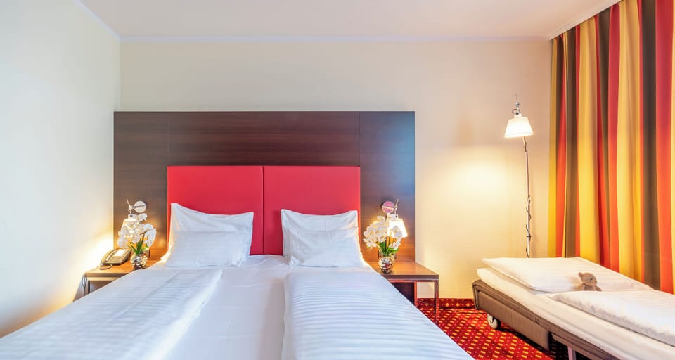 Comfort Triple Room | Premium bedding, minibar, in-room safe, individually decorated