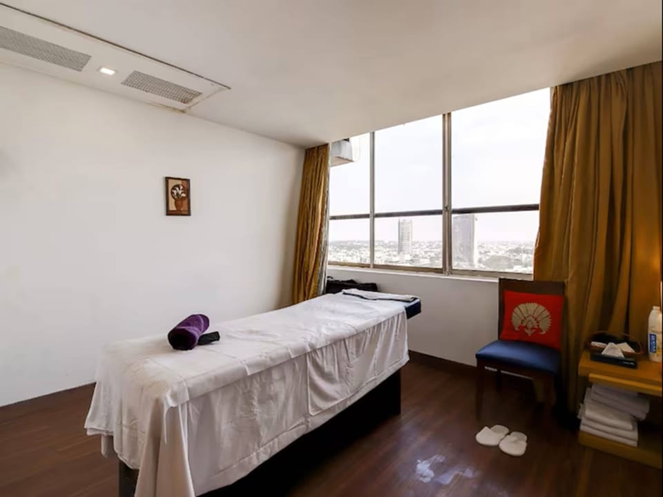 Royal Orchid Central Bangalore, MG Road Hotel in Bengaluru