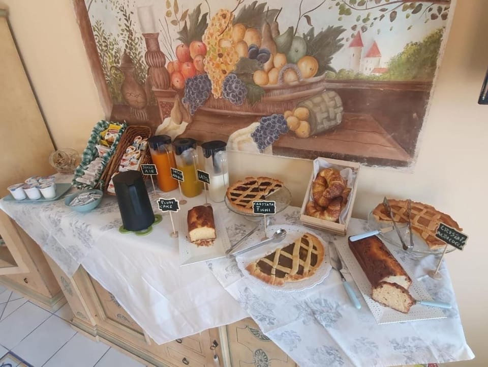 Daily continental breakfast for a fee