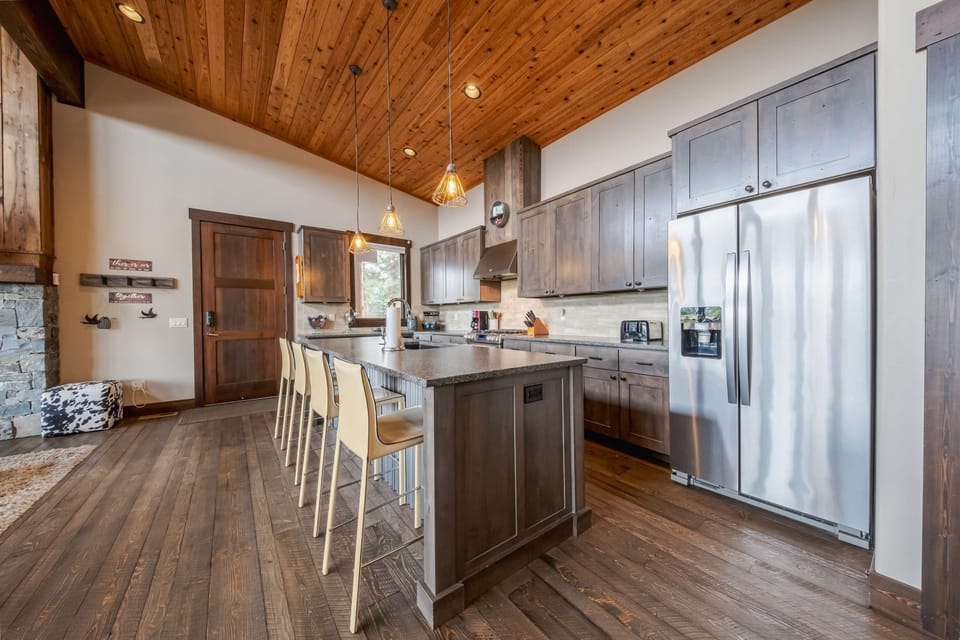 House, Multiple Beds, Hot Tub, Mountain View (Treehouse at Wilderness) | Private kitchen | Fridge, microwave, oven, stovetop