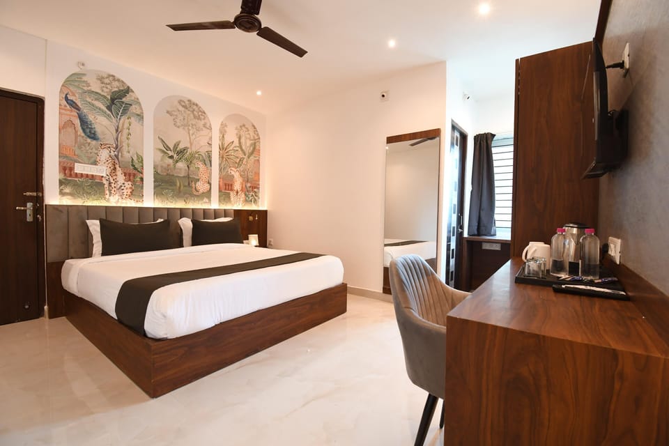 Superior Double Room, Balcony, Hill View | Balcony view