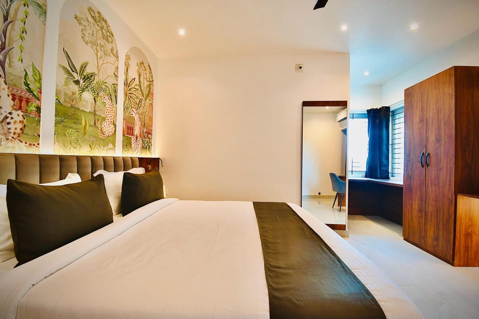 Superior Double Room, Balcony, Hill View | WiFi (free)