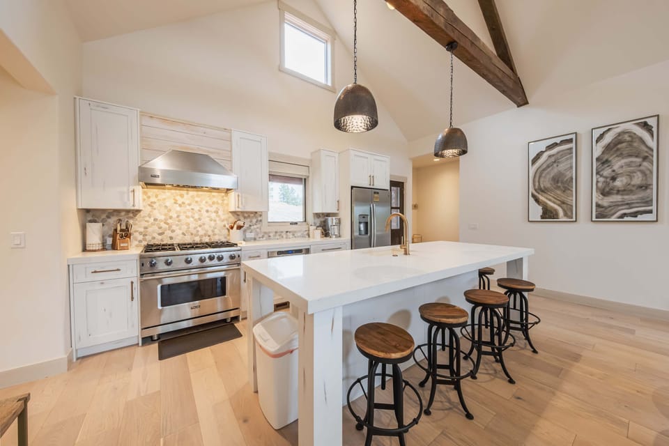 House, Multiple Beds, Hot Tub, Mountain View (Wilderness Club Haven) | Private kitchen | Fridge, microwave, oven, stovetop