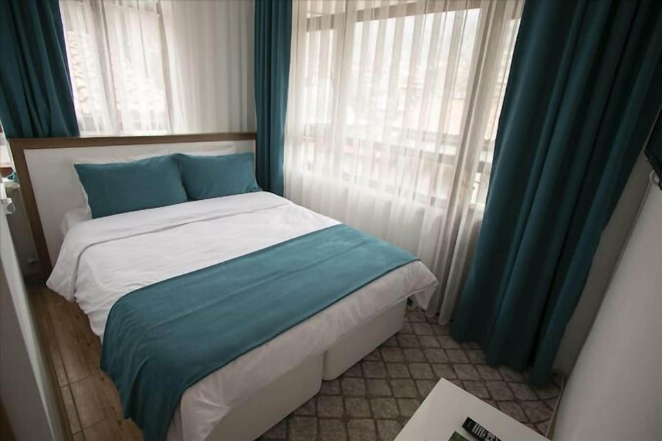 Double or Twin Room, City View | Free WiFi