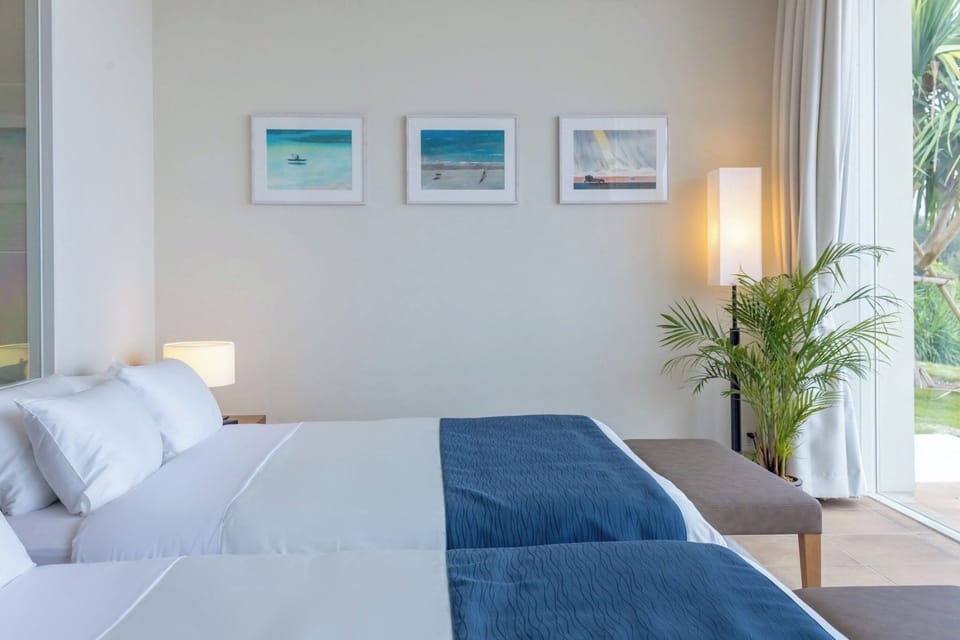 2 bedrooms, in-room safe, WiFi (free), bed sheets