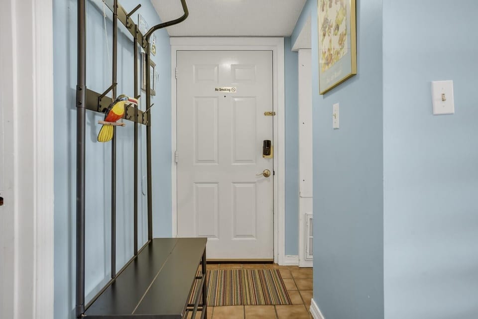 Condo, 3 Bedrooms | Interior