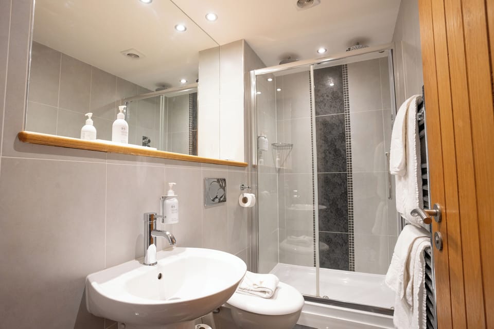 Superior Double Room | Desk, free WiFi