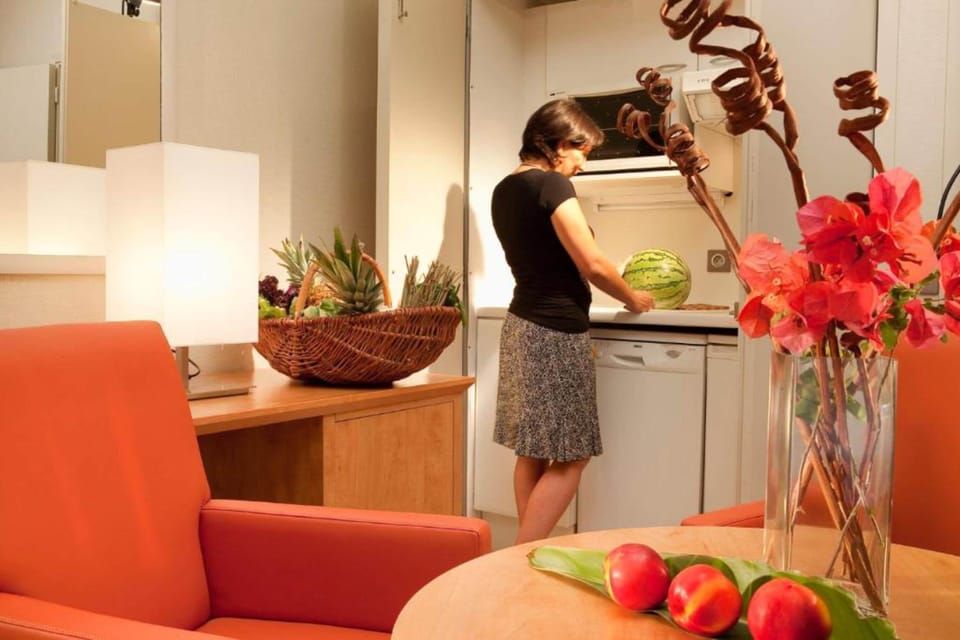 Comfort Room, Kitchenette | Private kitchen | Coffee/tea maker, electric kettle