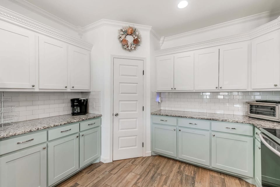 House, Multiple Beds, Balcony (Sunrise Paradise) | Private kitchen | Fridge, microwave, oven, stovetop