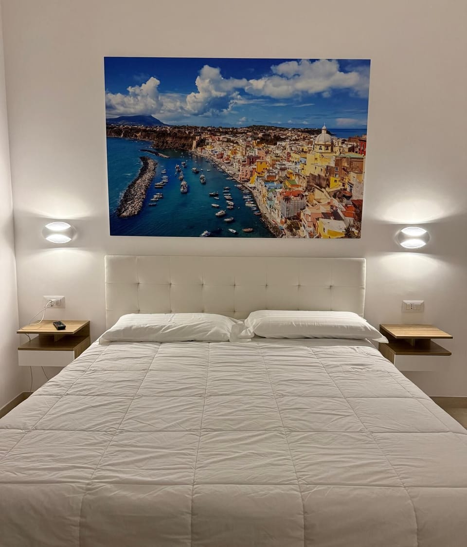 Comfort Double Room | Desk, laptop workspace, soundproofing, cribs (surcharge)