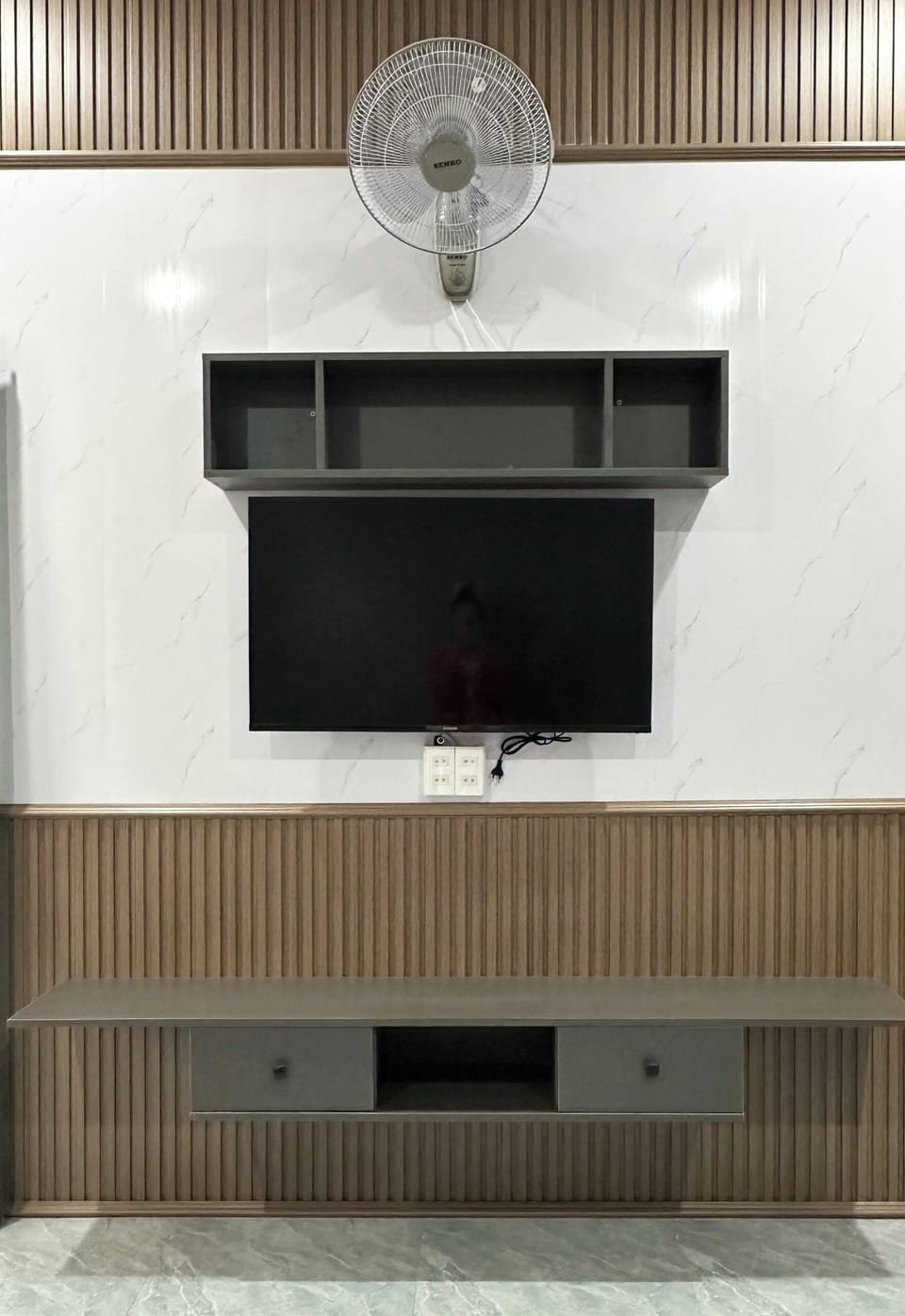 Basic Apartment | Television